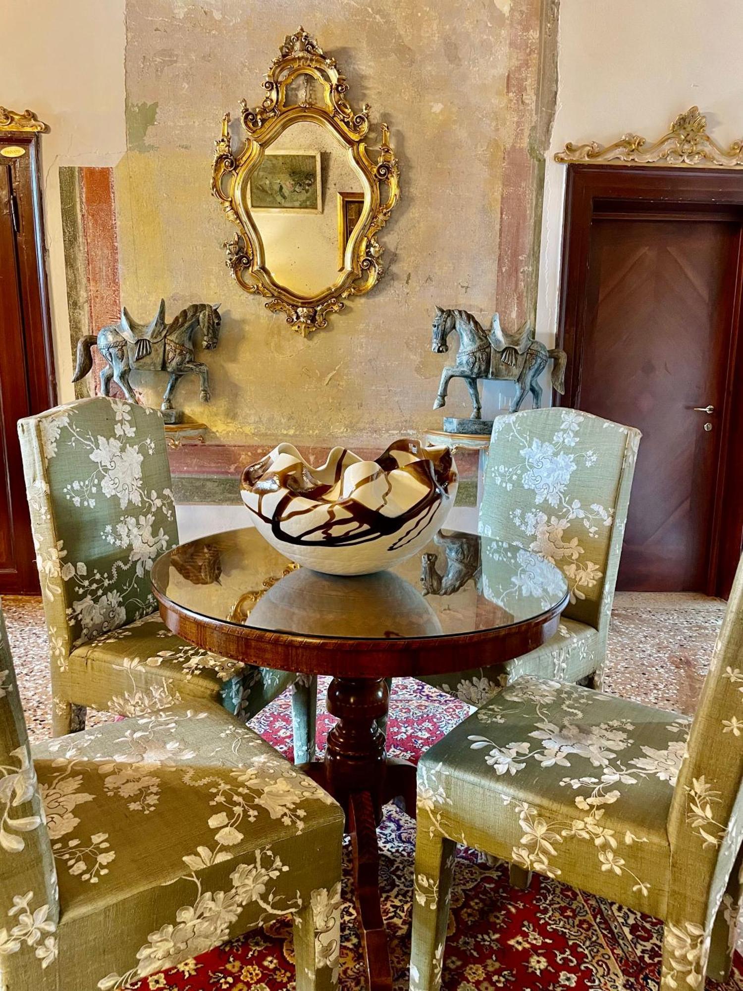 Inn Console - Palais Historique & Romantique