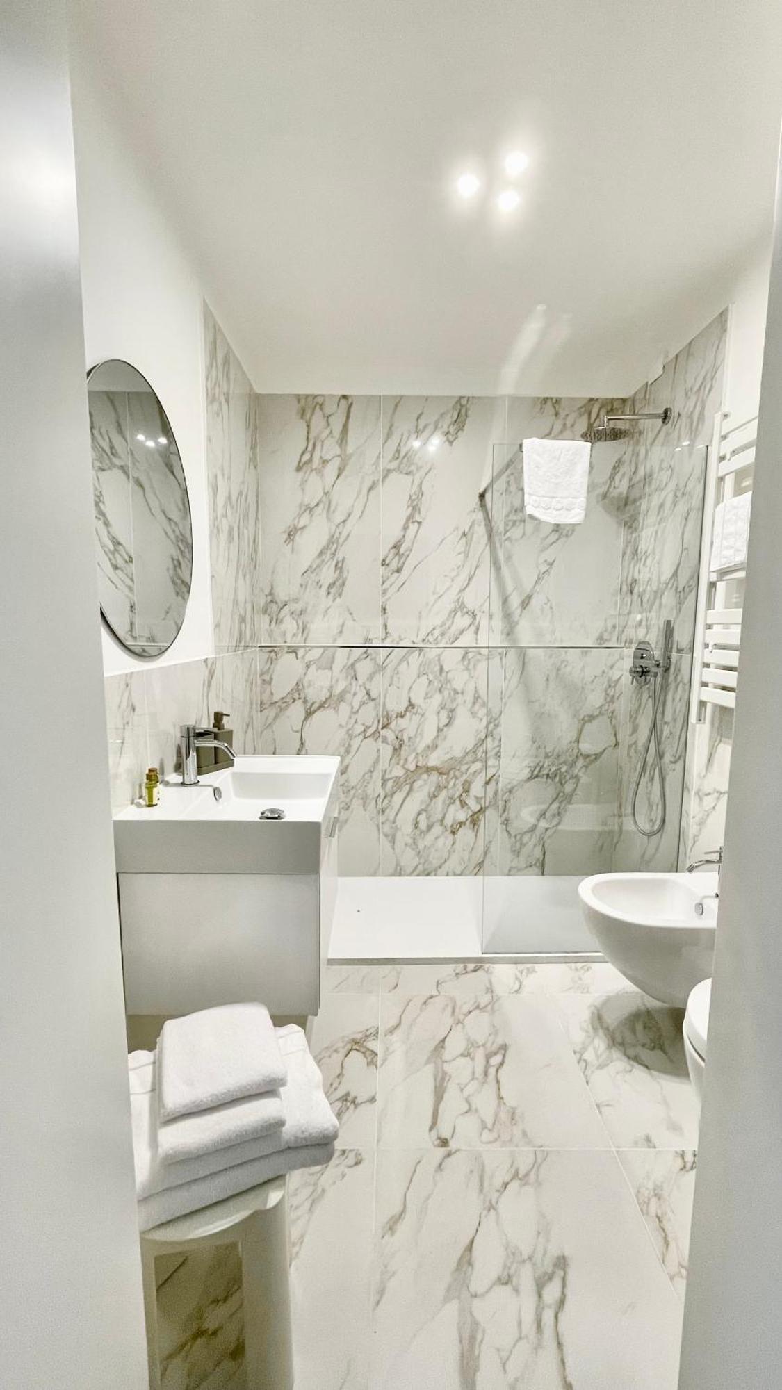 Inn Console Palais Venecia